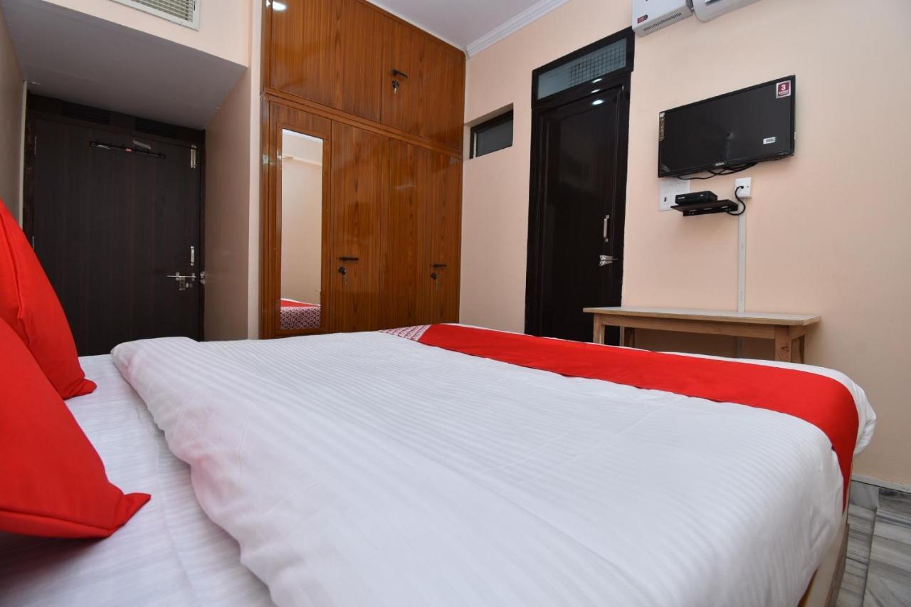 Hotel Oyo 28166 Exotica Homes